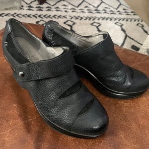 Jambi Black Wedge Booties